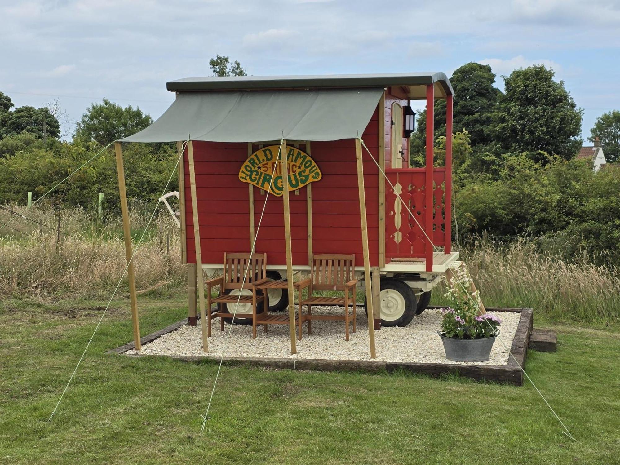 Restored Circus Wagon Saltburn-by-the-Sea Exterior foto